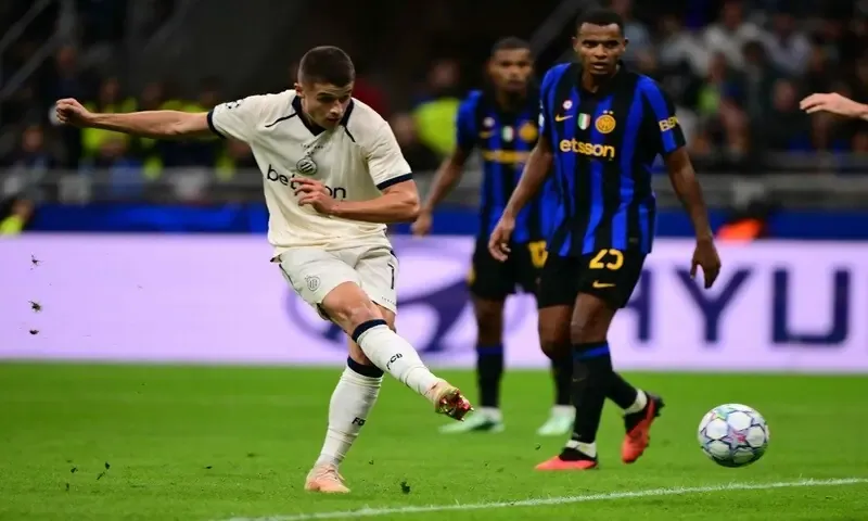 Tresoldi treble stuns Inter, Bayern held as Barcelona rally