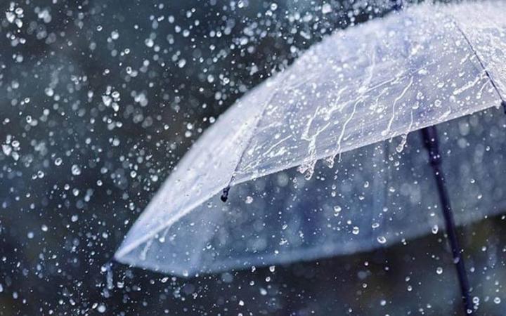 ملک کے بالائی اور وسطی علاقوں میں منگل کو بارش اور ژالہ باری کی پیشگوئی، محکمہ موسمیات نے الرٹ جاری کردیا