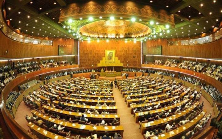 صدر مملکت نے قومی اسمبلی اور سینیٹ کے اجلاس کل شام طلب کر لیے