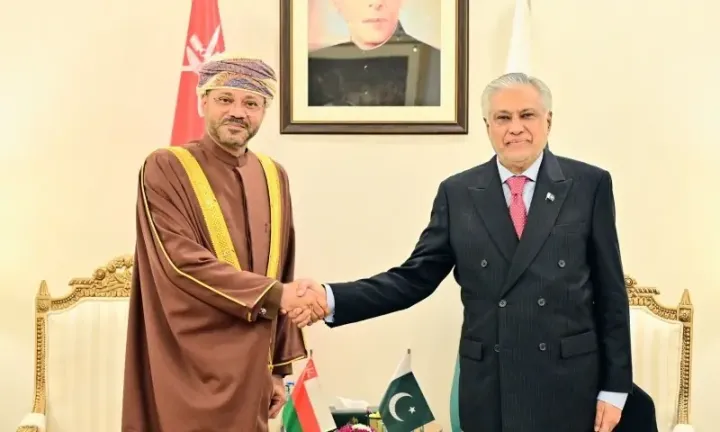 Dar hails 'constructive' talks with Oman FM after JMC meeting in Islamabad