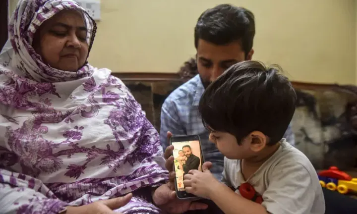 Another slain seaman’s family seeks return of his remains