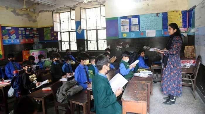 Punjab authorities reject fake notices of province-wide shcool, colleges shutdown